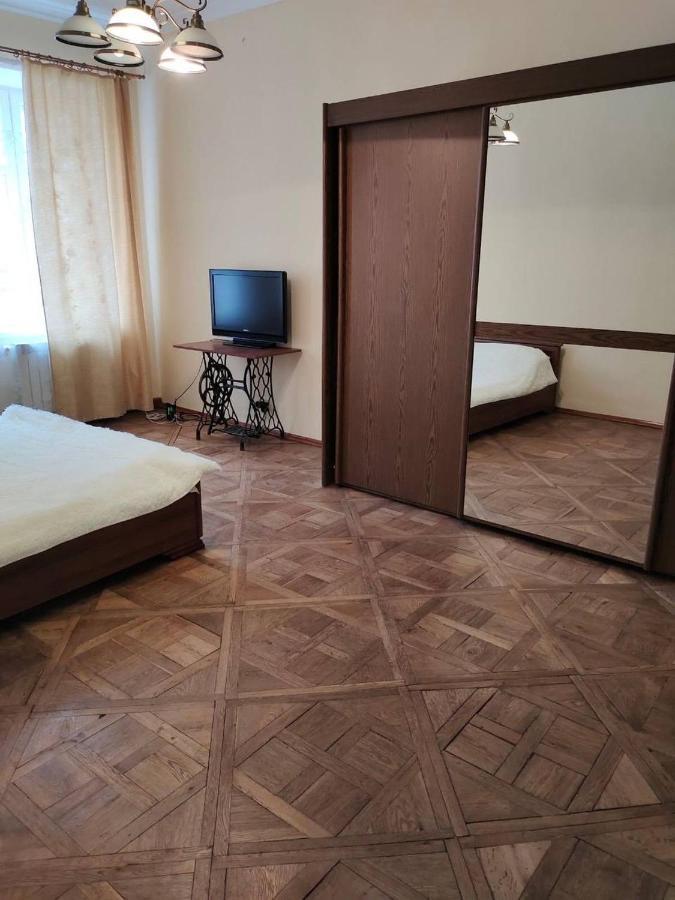 Rose Apartment Lviv Exterior photo